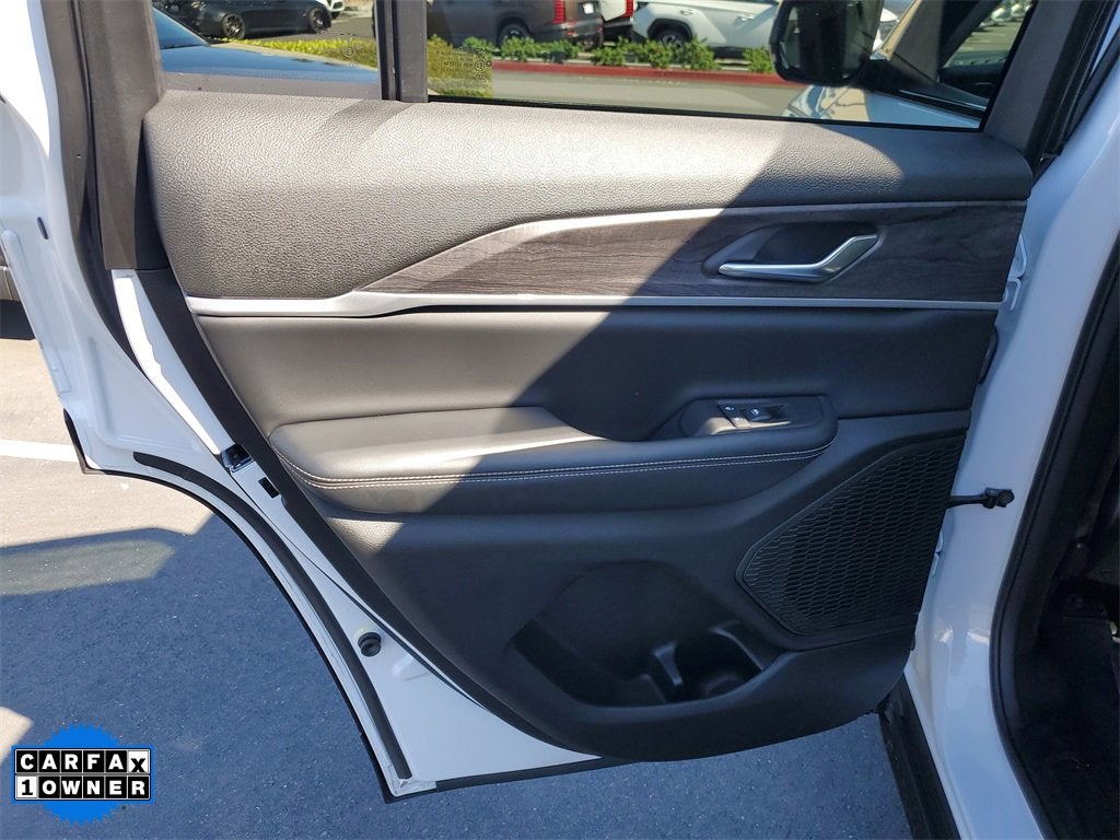 2023 Jeep Grand Cherokee Limited 4x2