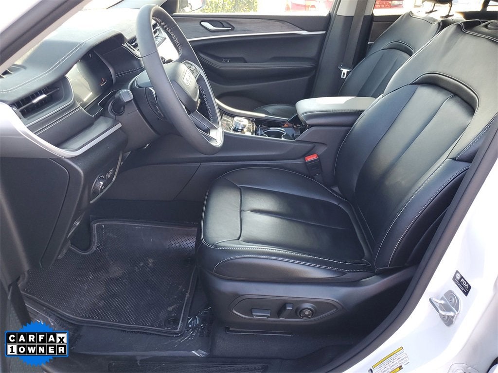 2023 Jeep Grand Cherokee Limited 4x2