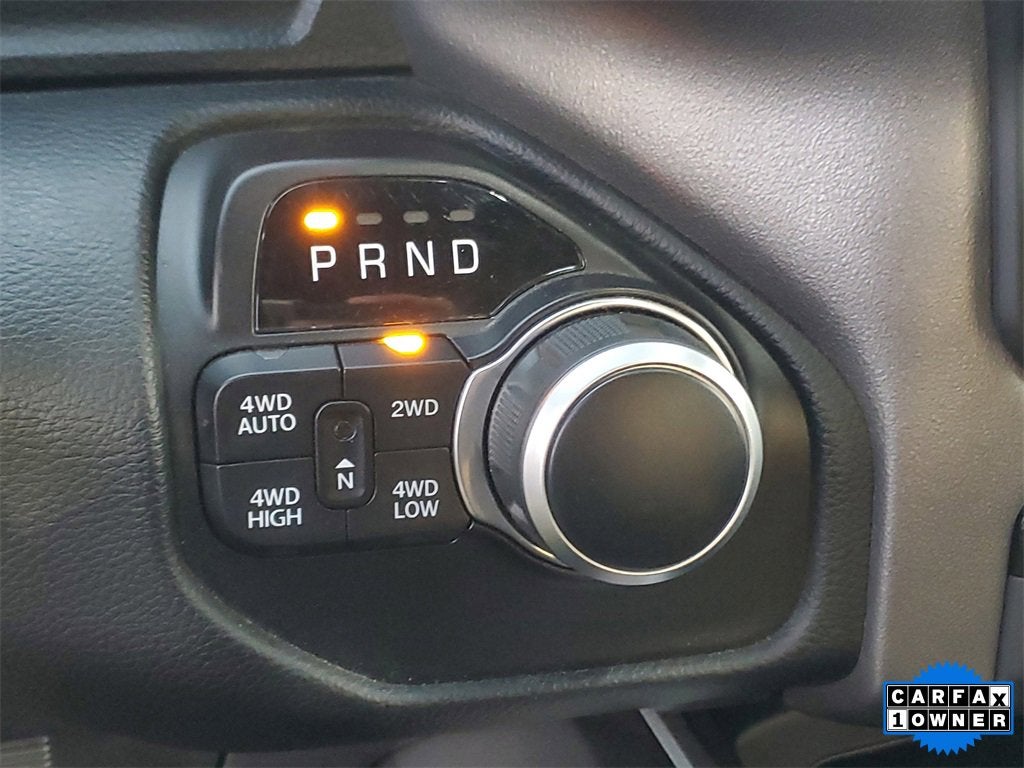 2021 RAM 1500 Big Horn Crew Cab 4x4 5'7" Box