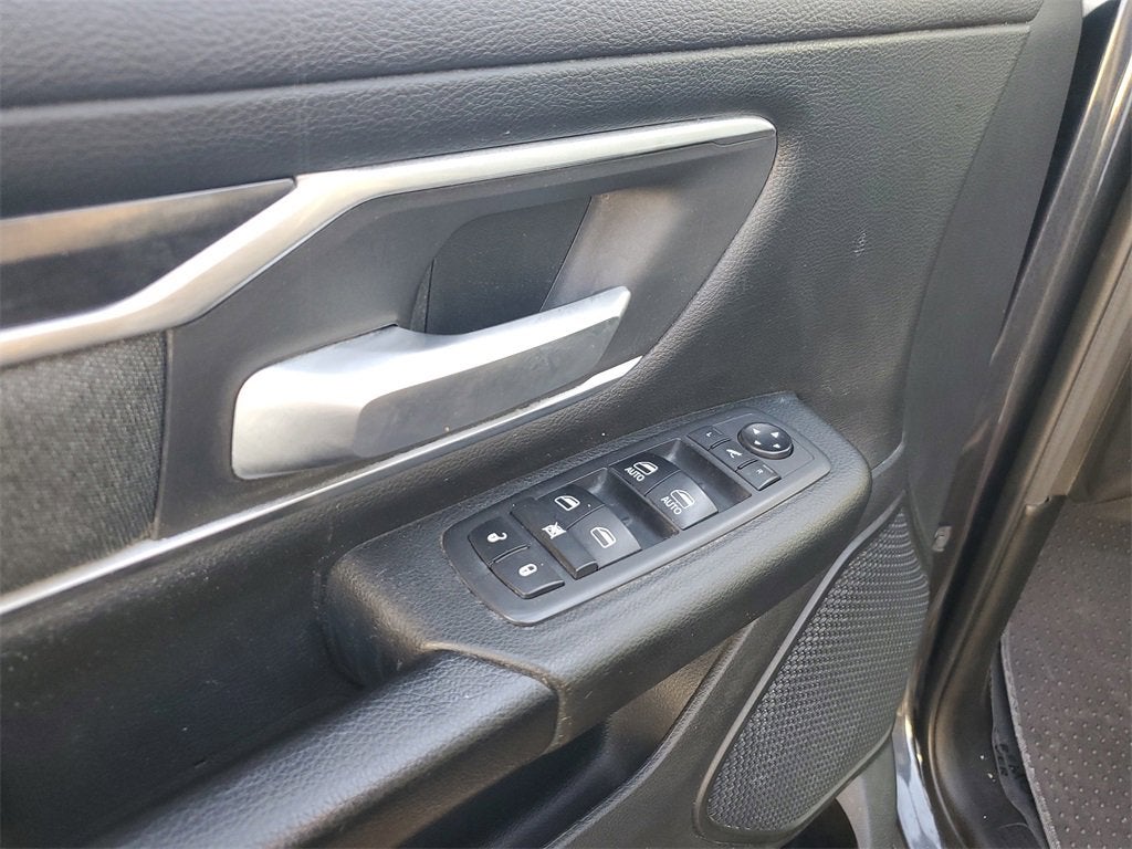 2019 RAM 1500 Big Horn/Lone Star Crew Cab 4x4 5'7" Box