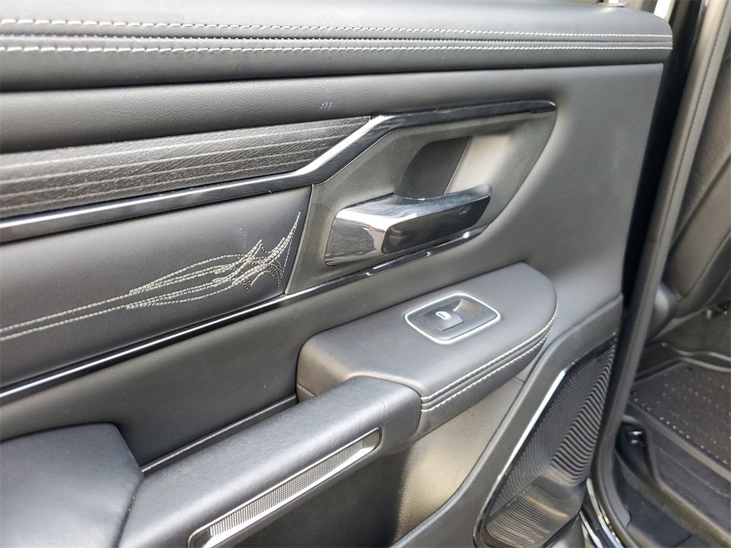 2023 RAM 1500 Limited Crew Cab 4x4 5'7" Box