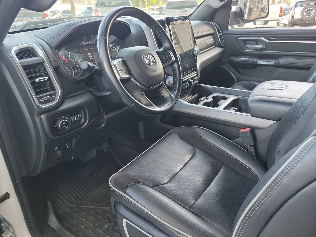 2022 RAM 1500 Laramie Crew Cab 4x4 5'7" Box