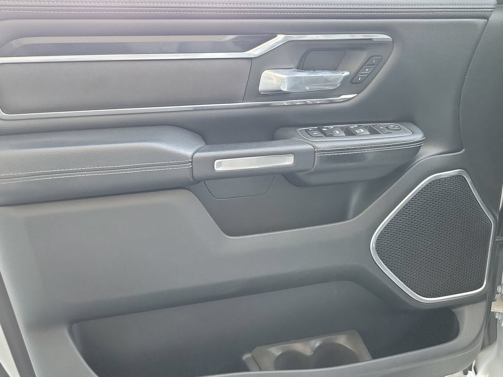 2022 RAM 1500 Laramie Crew Cab 4x4 5'7" Box