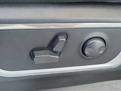 2022 RAM 1500 Laramie Crew Cab 4x4 5'7" Box