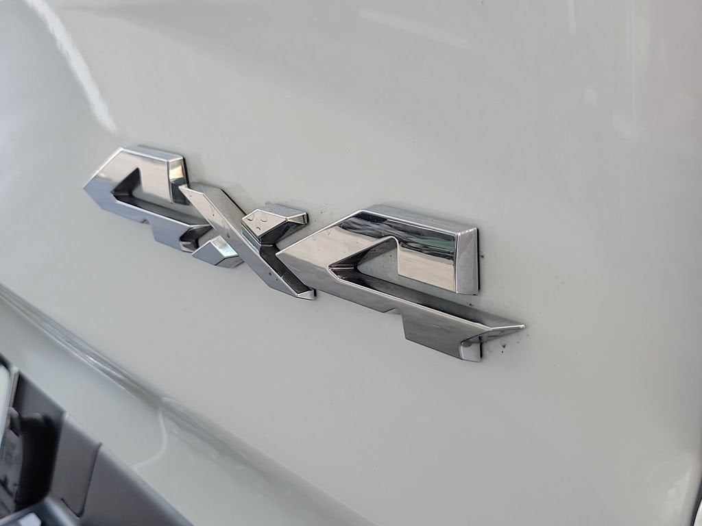 2022 RAM 1500 Laramie Crew Cab 4x4 5'7" Box