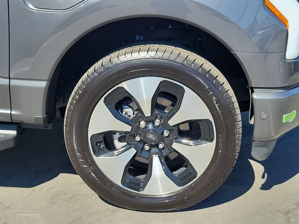 2023 Ford F-150 Lightning Pro