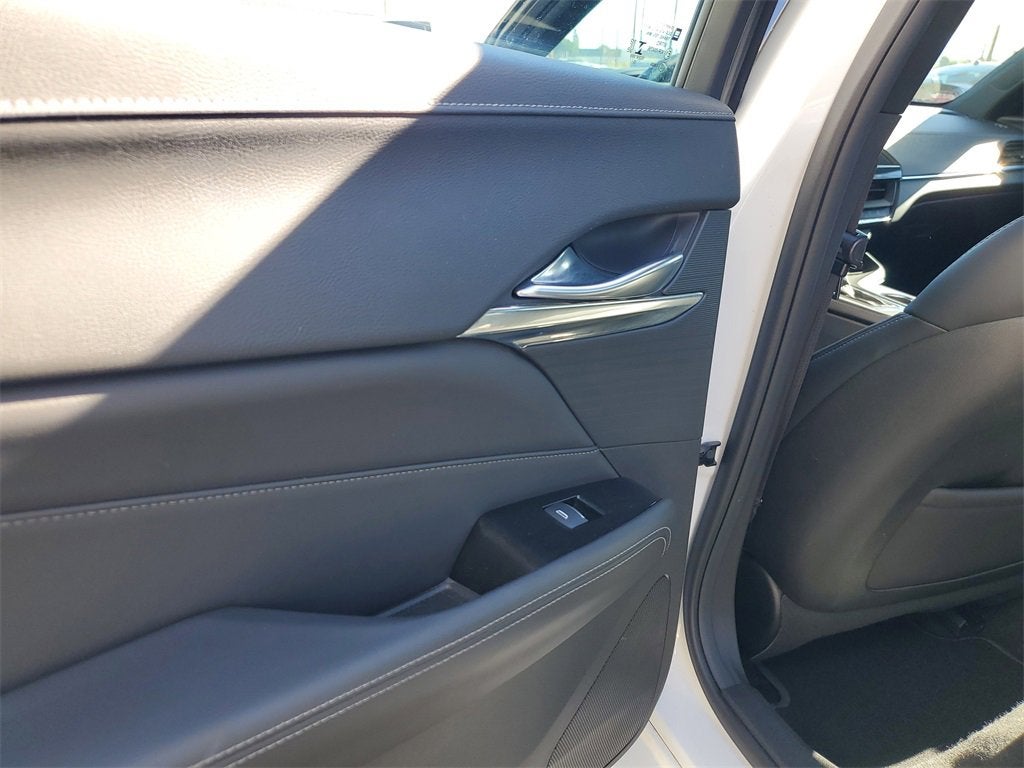 2023 Cadillac CT4 Premium Luxury