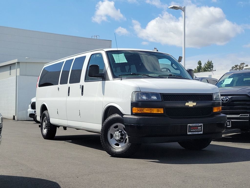 2020 Chevrolet Express Passenger 3500 LS