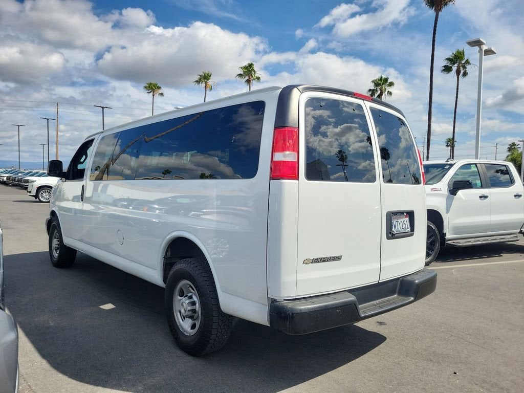 2020 Chevrolet Express Passenger 3500 LS