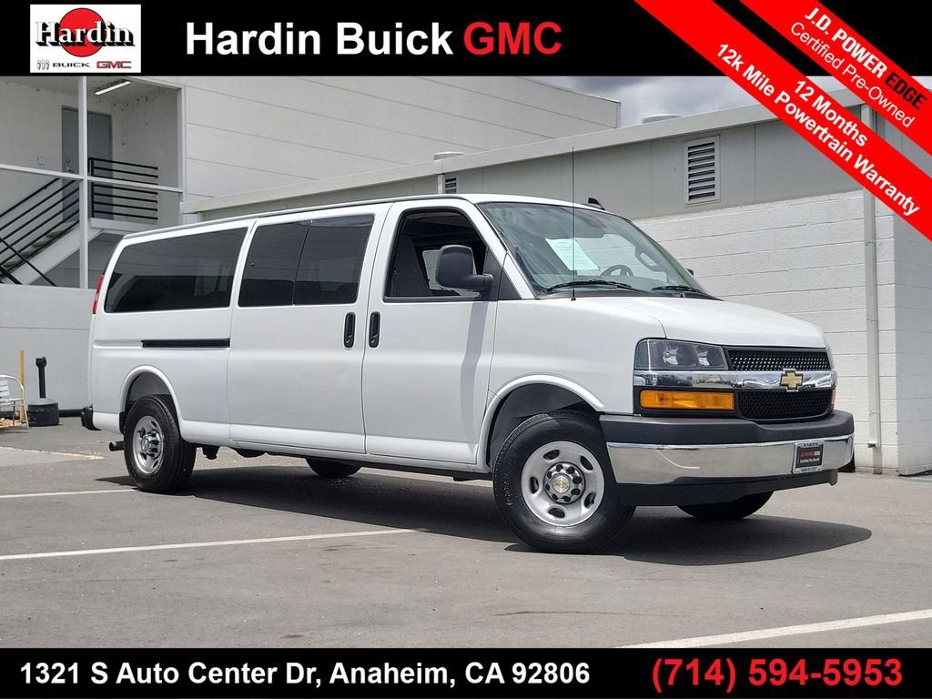 2025 Chevrolet Express Passenger 1LT