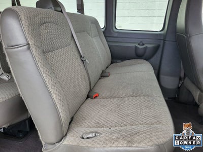 2025 Chevrolet Express Passenger 1LT