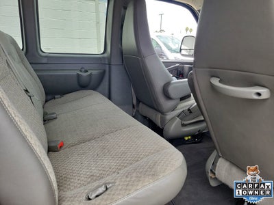 2025 Chevrolet Express Passenger 1LT
