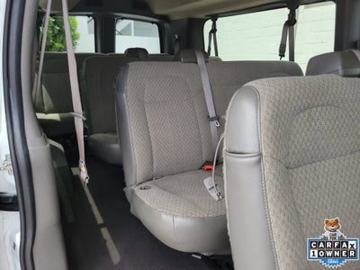 2025 Chevrolet Express Passenger 1LT