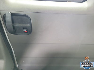 2025 Chevrolet Express Passenger 1LT