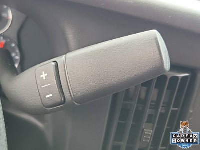 2025 Chevrolet Express Passenger 1LT