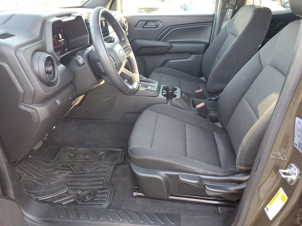 2024 Chevrolet Colorado WT