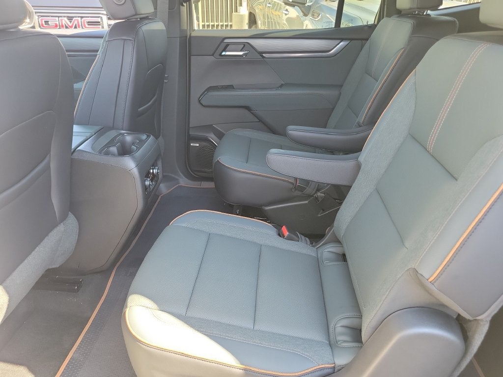 2027 GMC Acadia AT4
