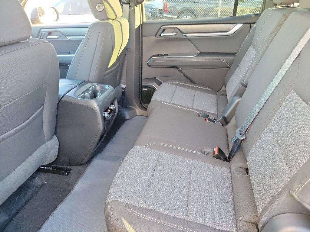2027 GMC Acadia Elevation - Photo 8