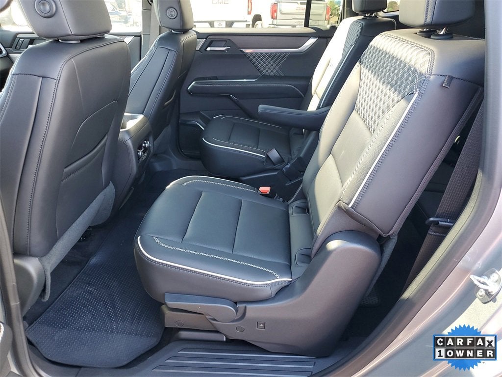 2025 GMC Acadia Denali