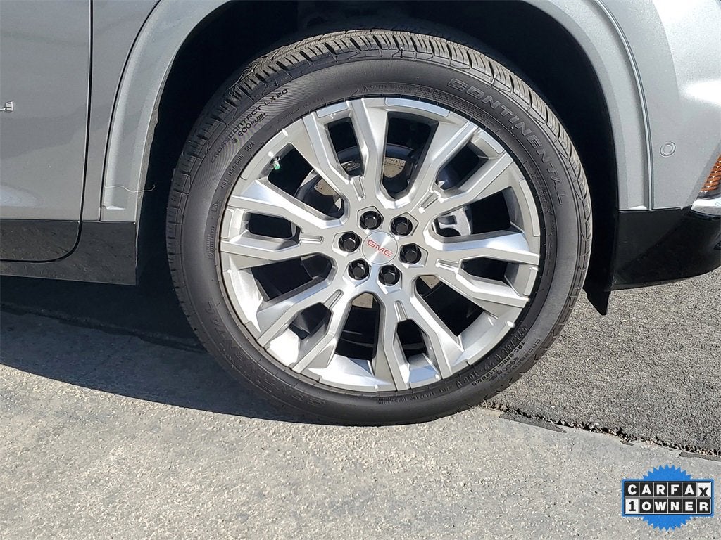 2025 GMC Acadia Denali