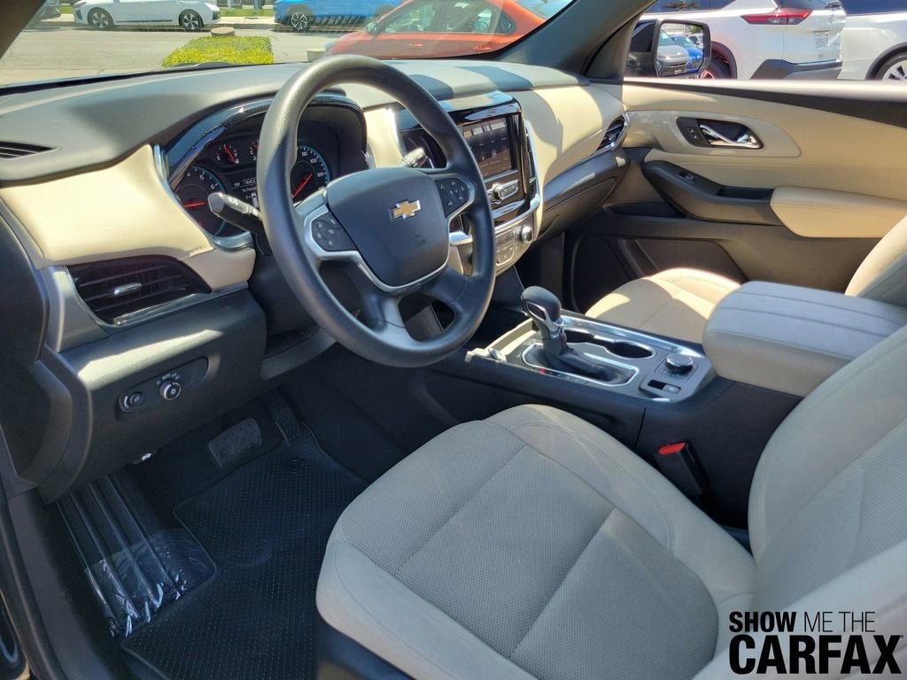 2022 Chevrolet Traverse LS