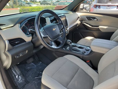 2022 Chevrolet Traverse LT Cloth