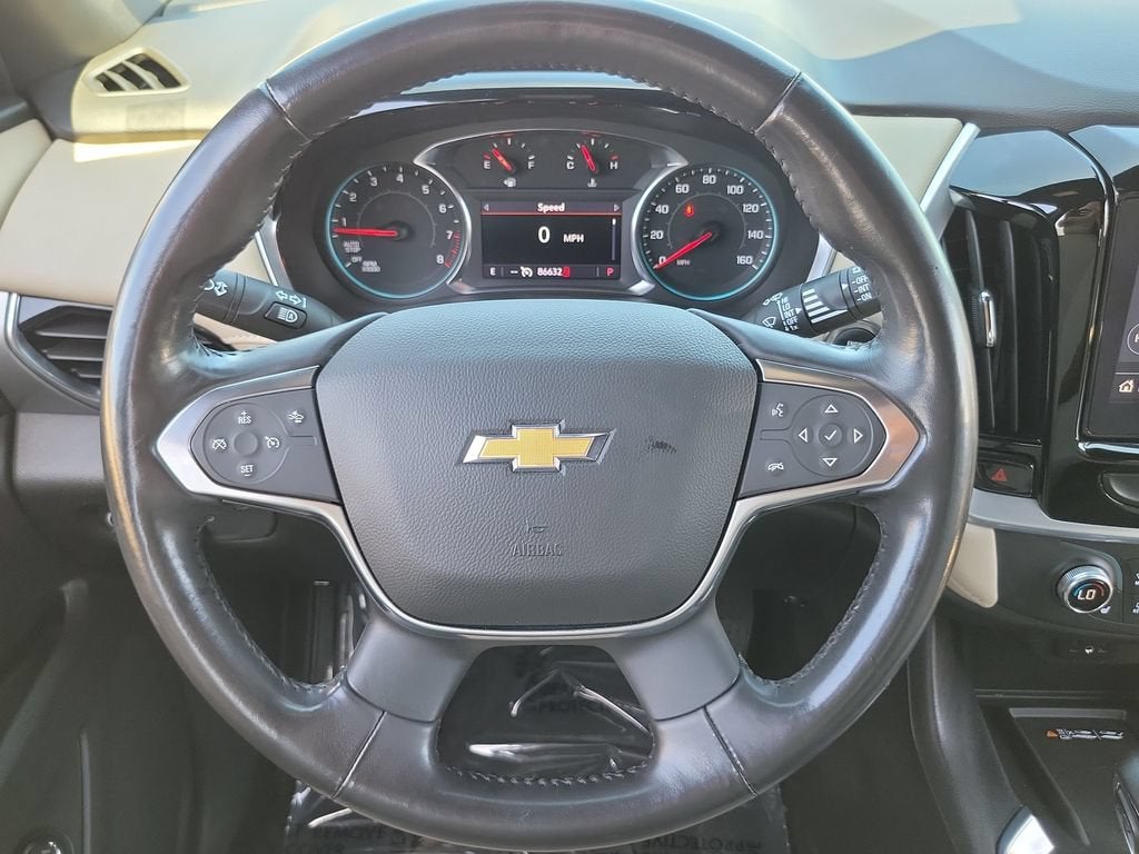 2022 Chevrolet Traverse LT Cloth