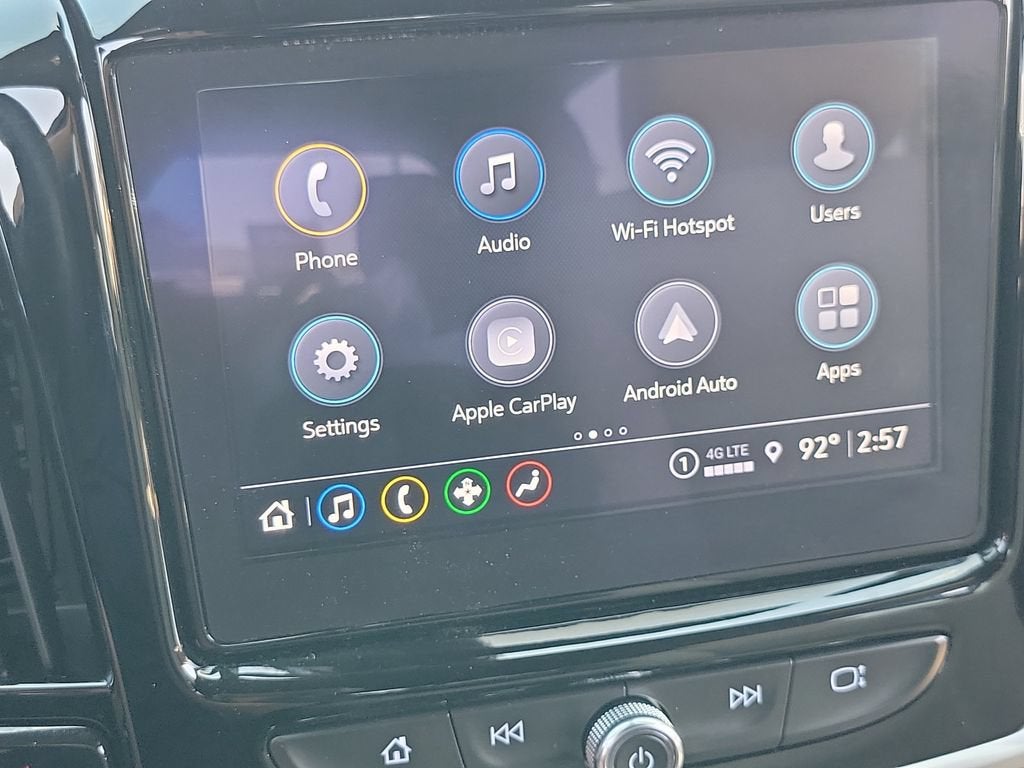 2022 Chevrolet Traverse LT Cloth