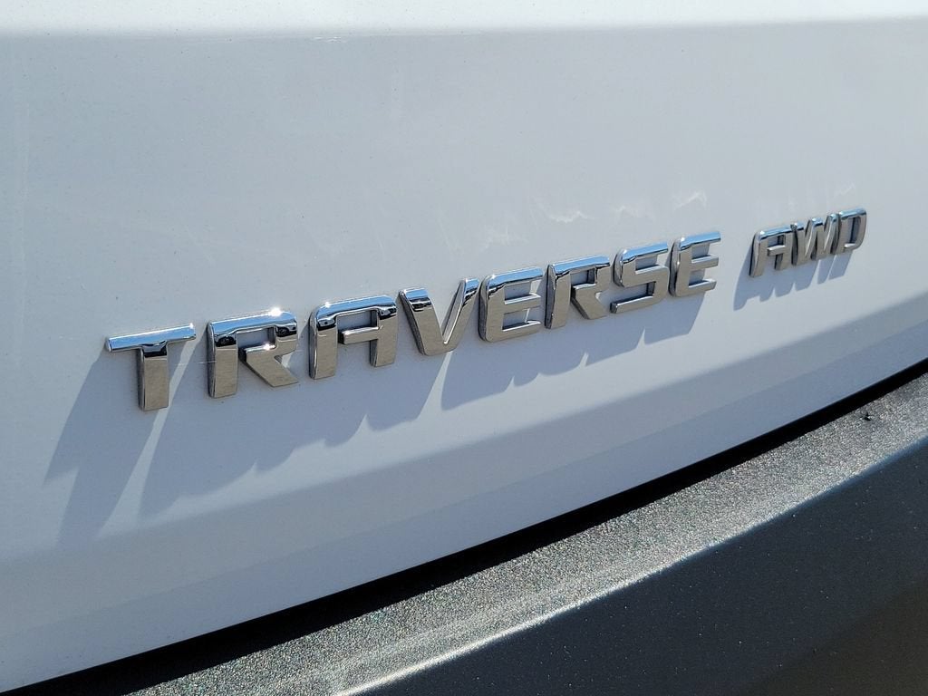 2022 Chevrolet Traverse LT Cloth