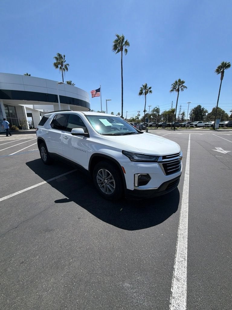 2023 Chevrolet Traverse LT Cloth