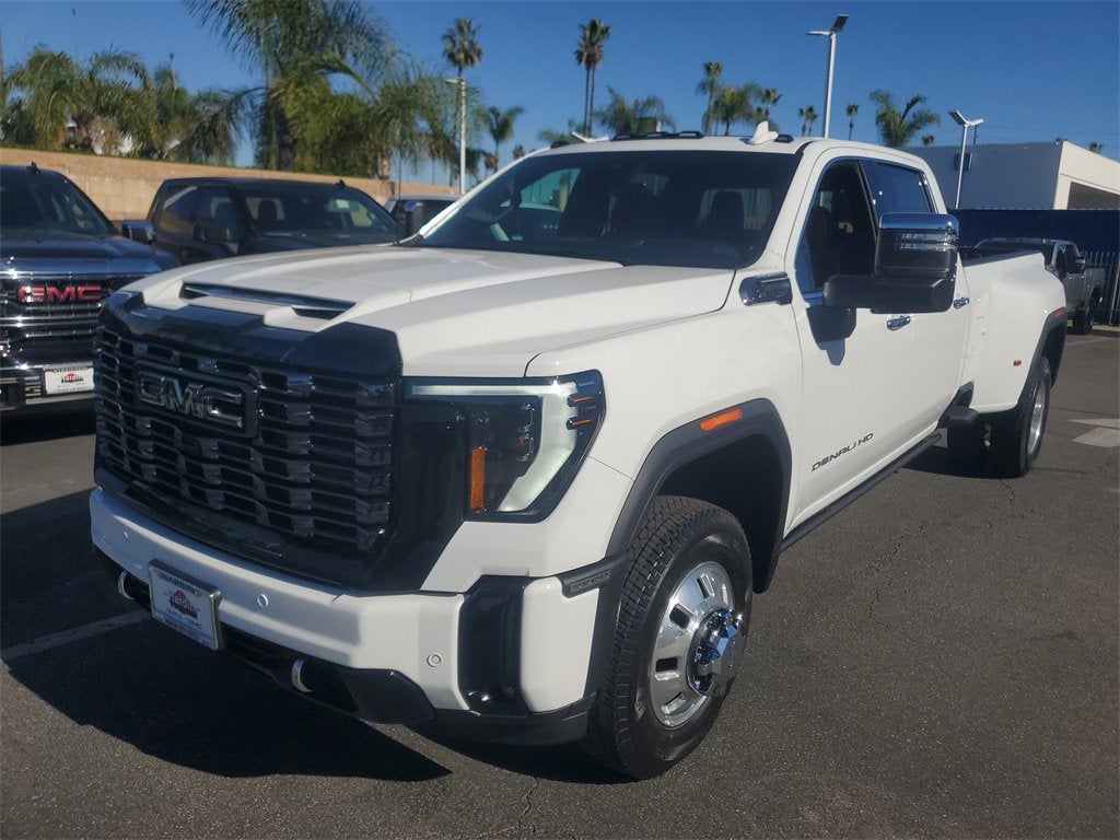 2026 GMC Sierra 3500 HD Denali Ultimate DRW
