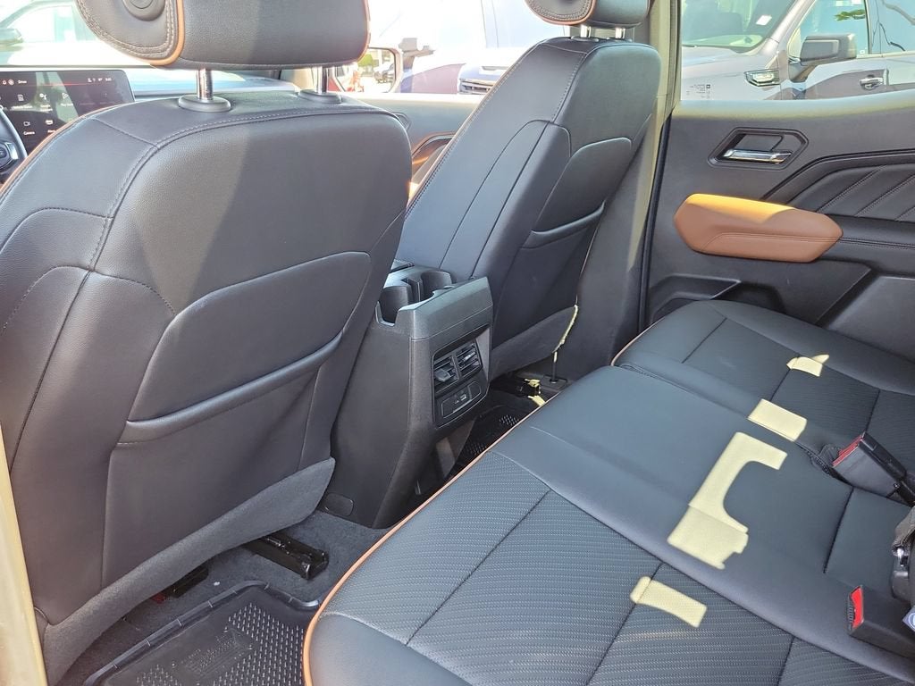 2023 GMC Canyon AT4