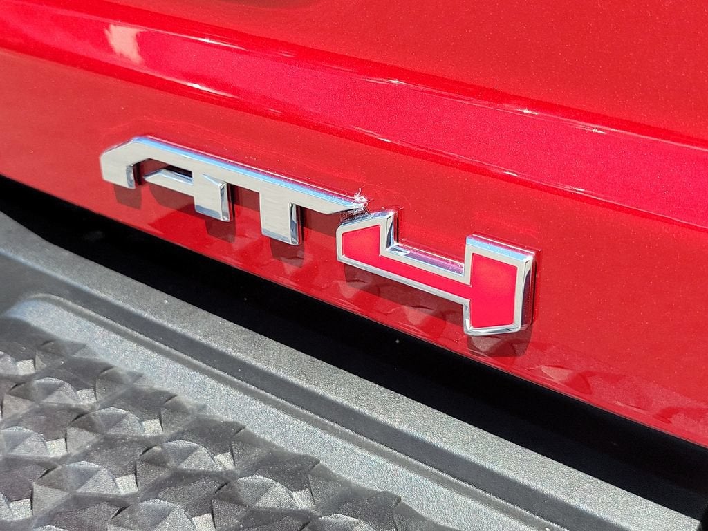 2023 GMC Canyon AT4