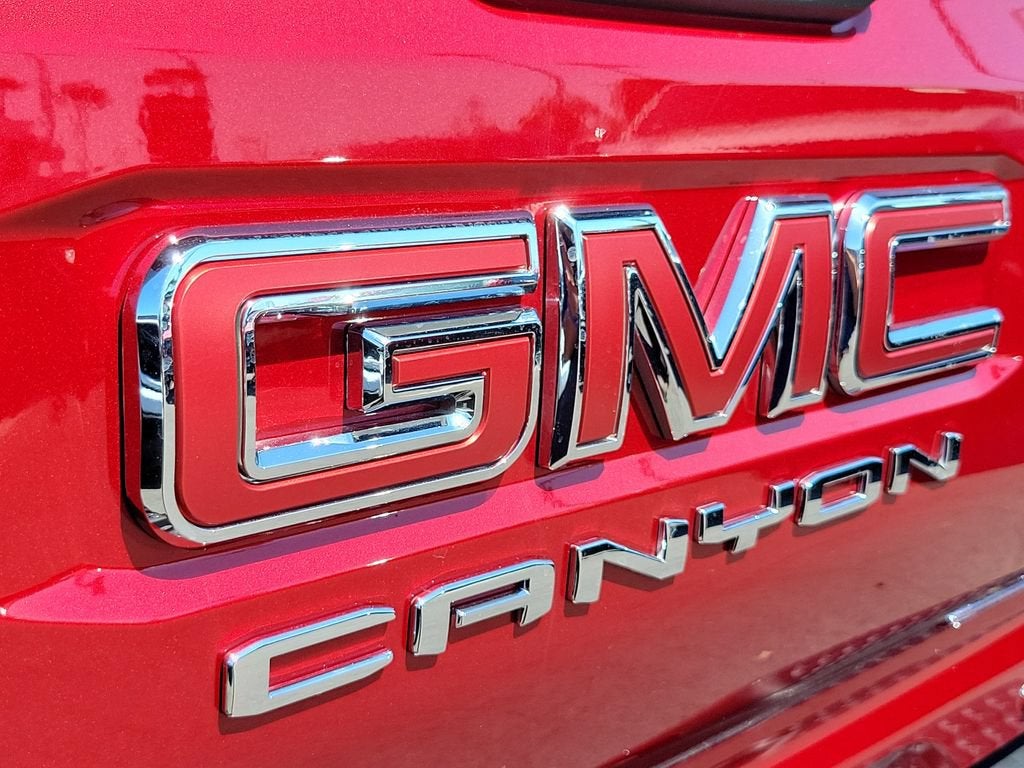 2023 GMC Canyon AT4