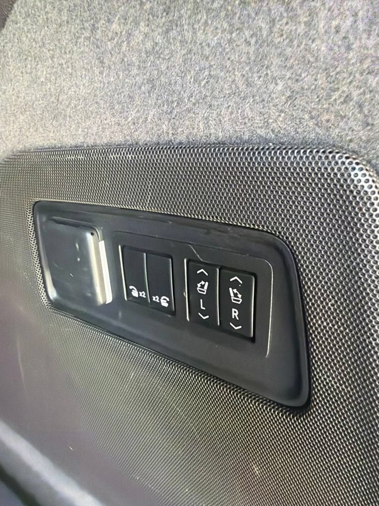 2022 Cadillac Escalade ESV Sport