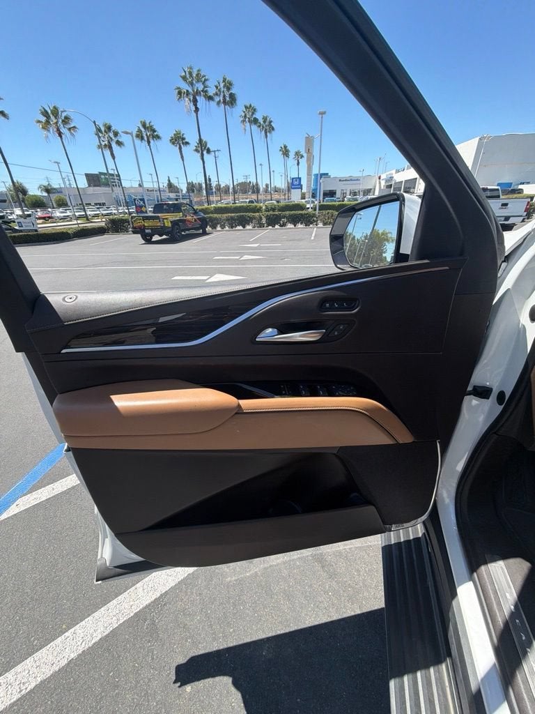 2022 Cadillac Escalade ESV Sport