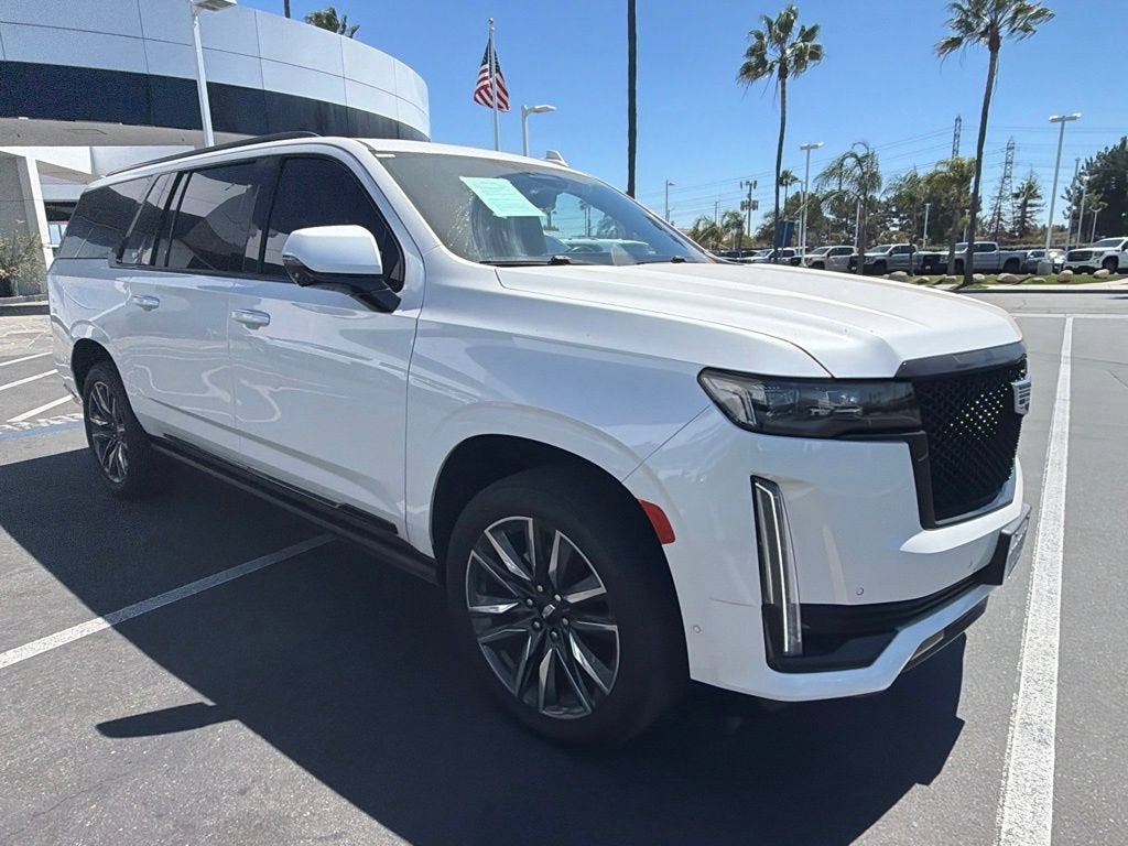2022 Cadillac Escalade ESV Sport