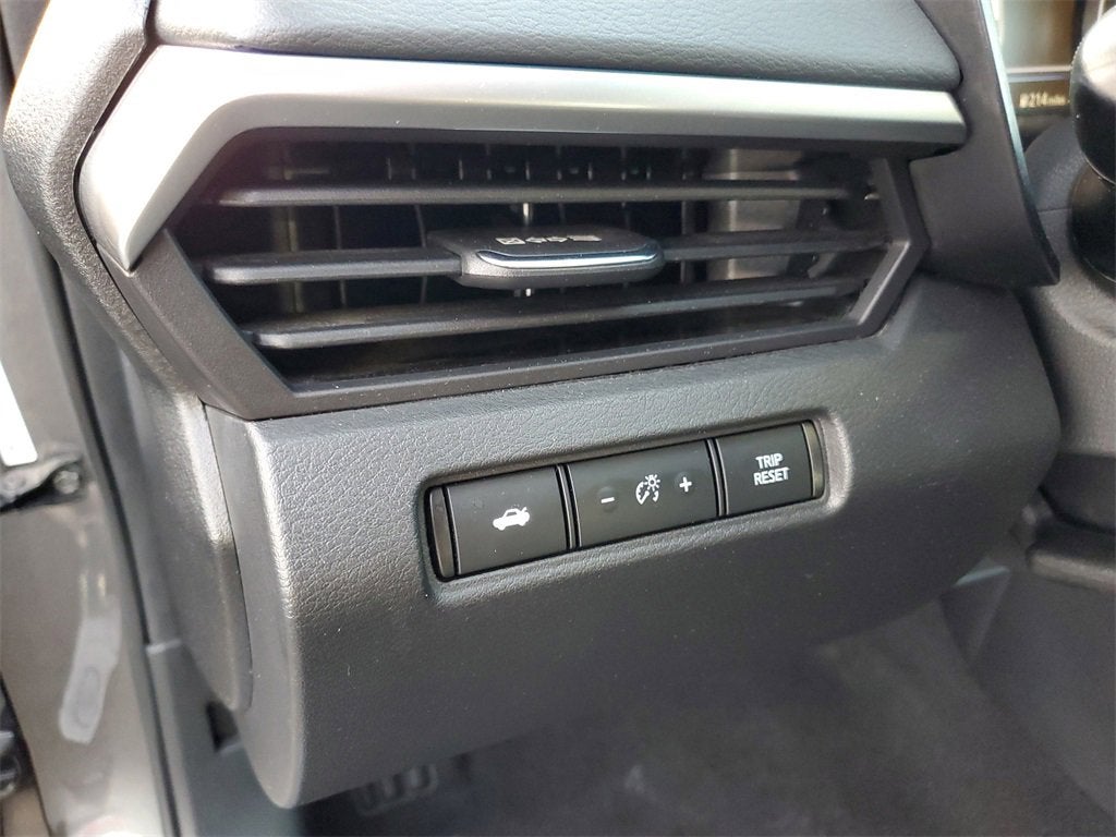 2021 Nissan Altima SR FWD