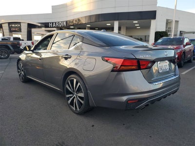 2021 Nissan Altima SR FWD