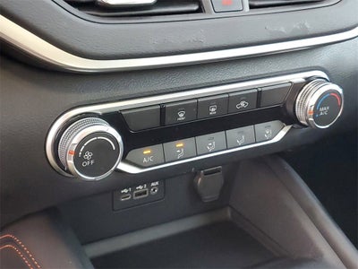 2021 Nissan Altima SR FWD