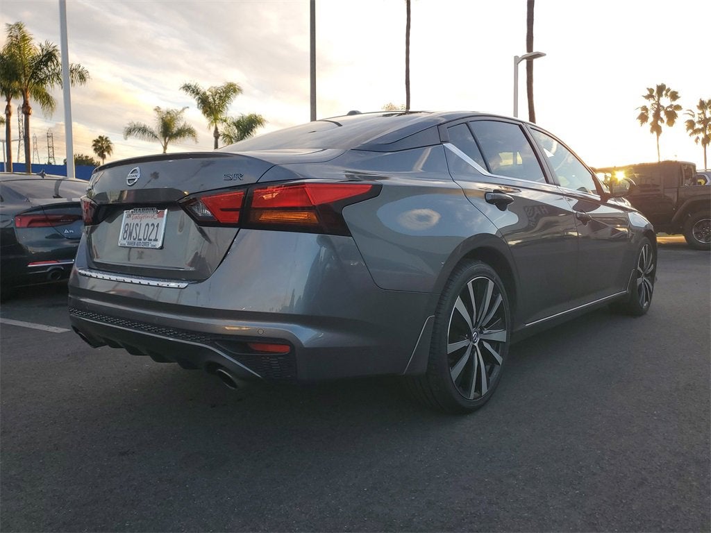 2021 Nissan Altima SR FWD