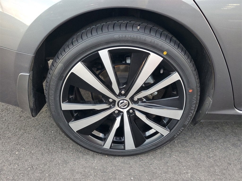 2021 Nissan Altima SR FWD