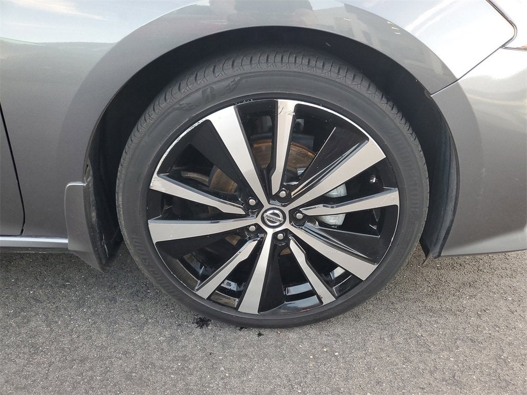 2021 Nissan Altima SR FWD