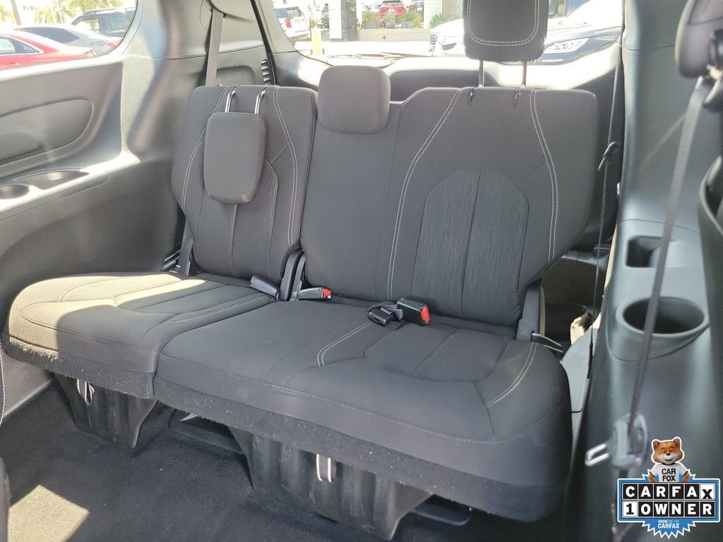 2024 Chrysler Pacifica Touring