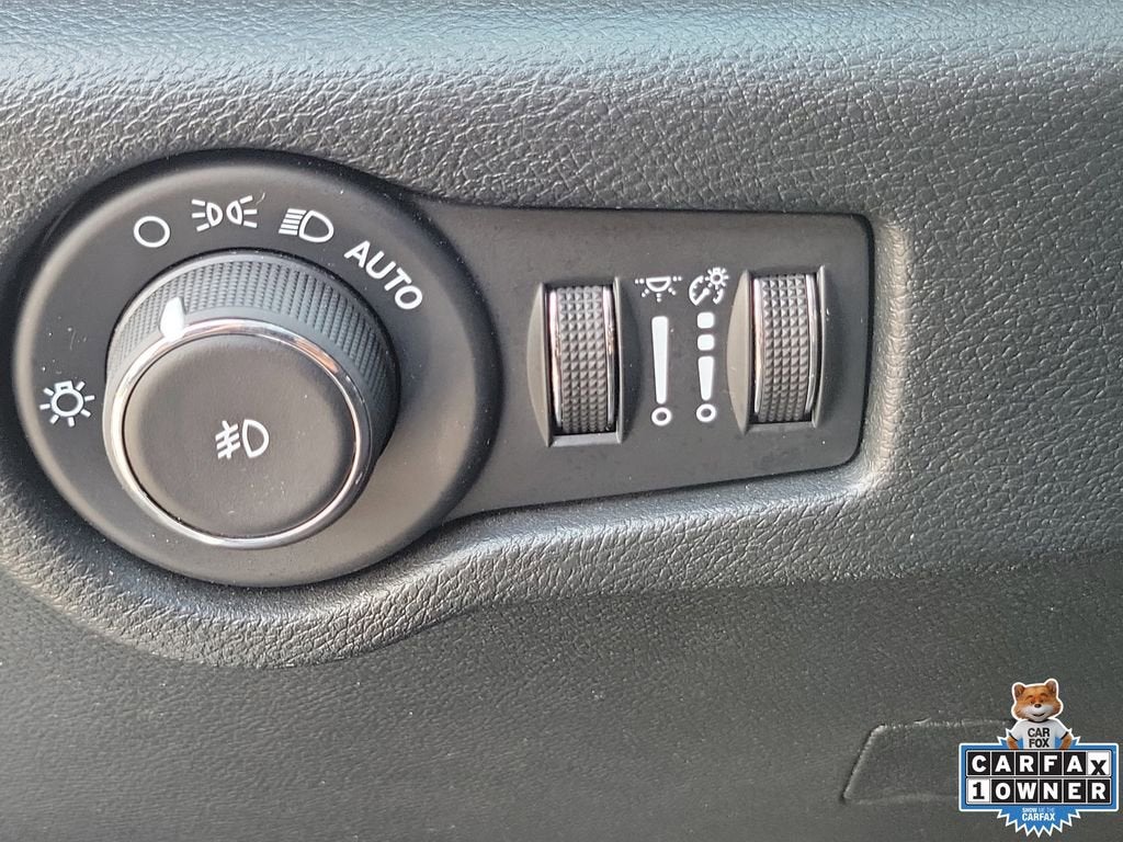 2024 Chrysler Pacifica Touring