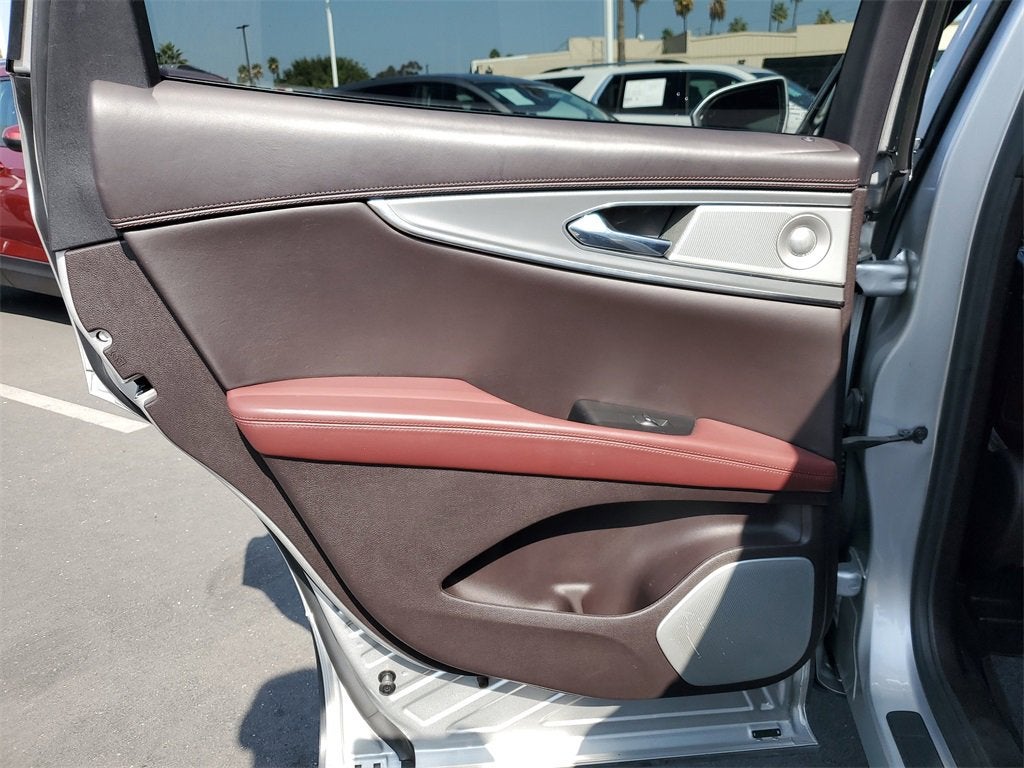 2019 Lincoln Nautilus Black Label