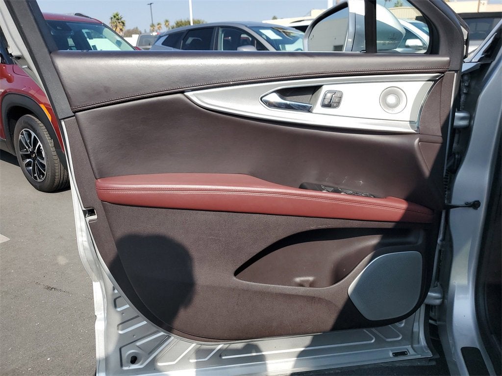 2019 Lincoln Nautilus Black Label