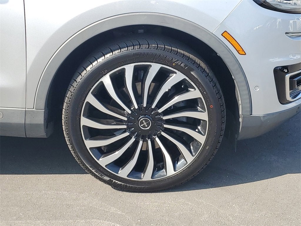 2019 Lincoln Nautilus Black Label