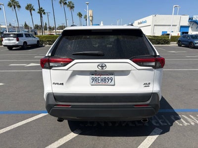 2025 Toyota RAV4 XLE