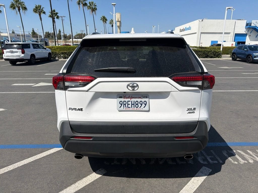 2025 Toyota RAV4 XLE